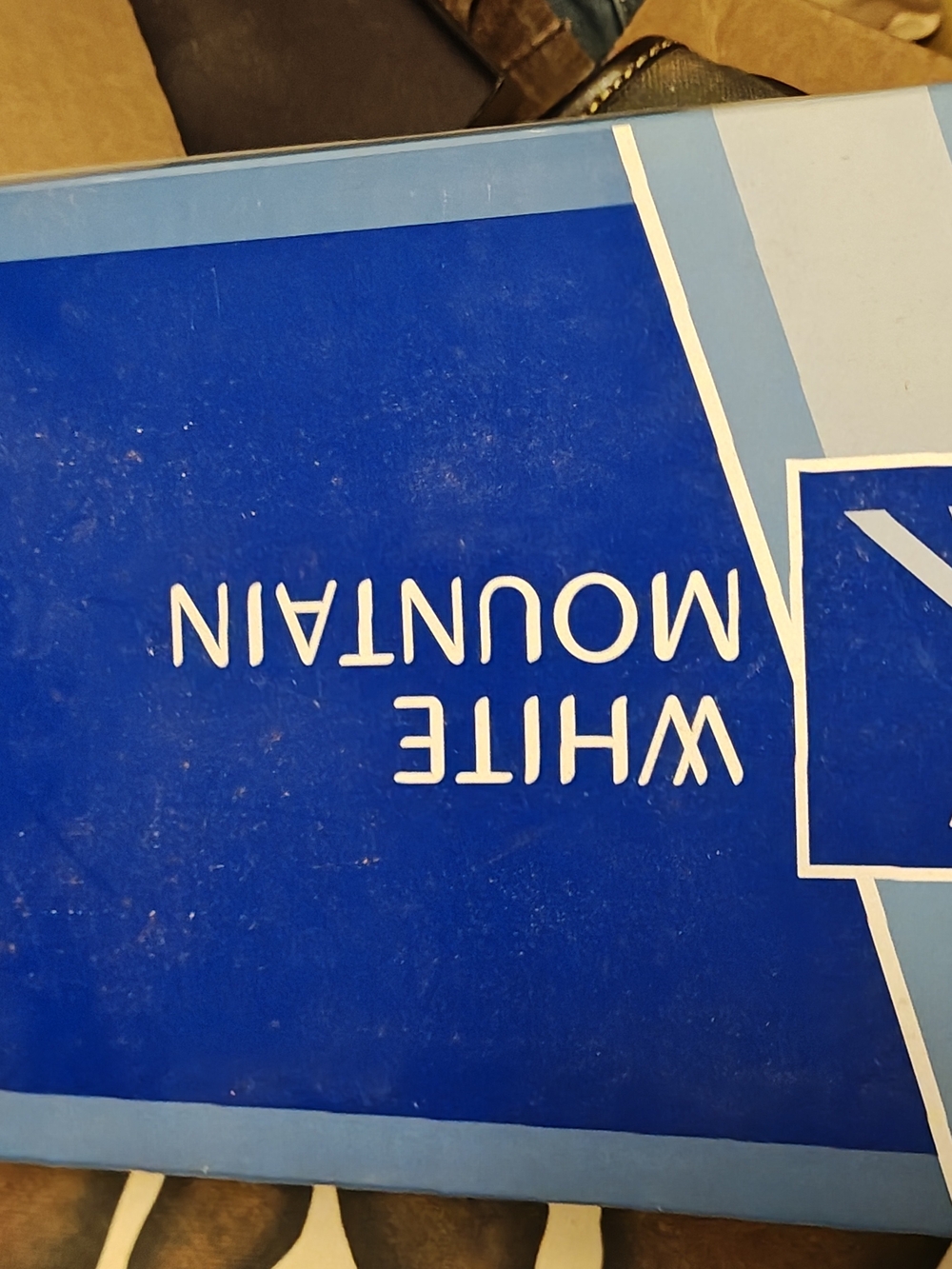 White Mountain Blue Box